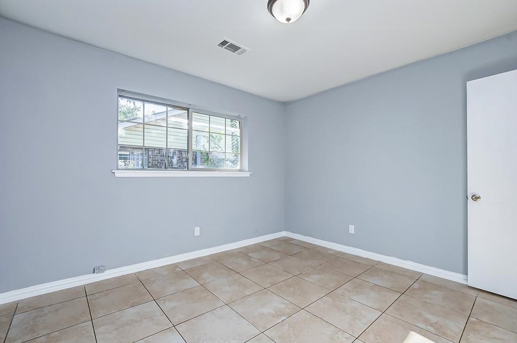 14143 Woodforest, Houston TX  77015 exterior