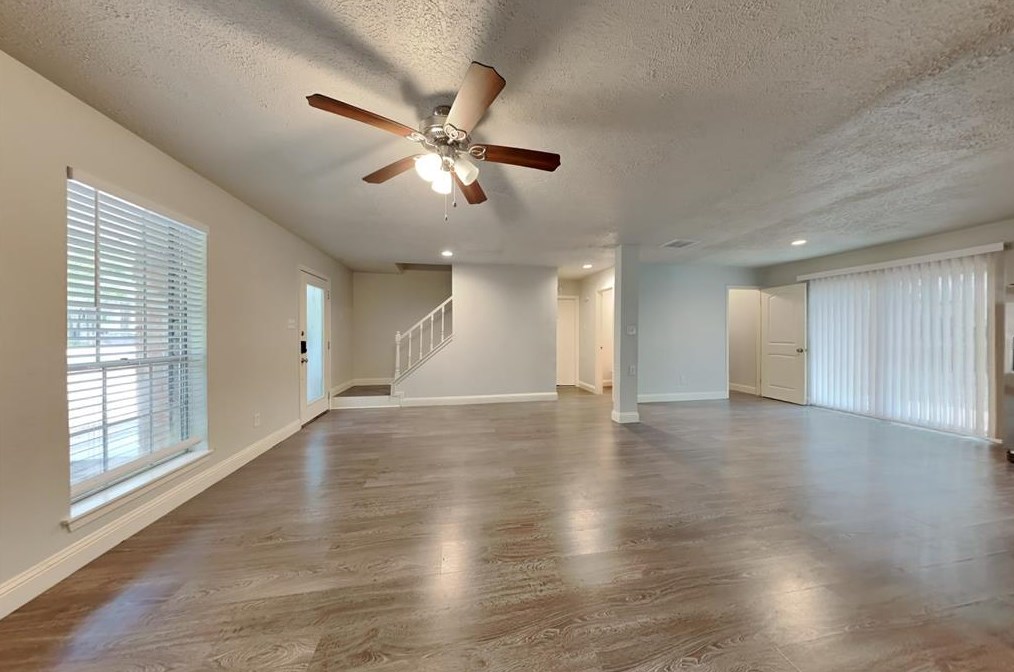 2114 Lacey Oak Cir, Spring, TX 77380-1716