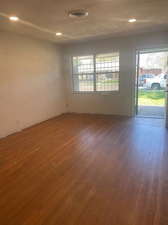 1802 Martha Ln, Pasadena TX  77502-2830 exterior