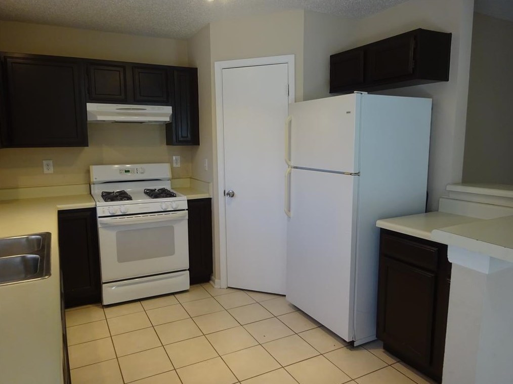 9631 Savile Cir, Houston TX  77065-4418 exterior