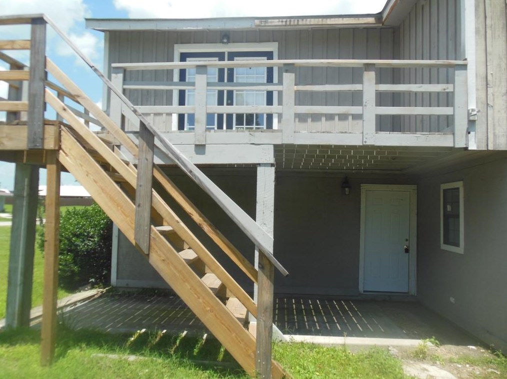 278 Laurel Cv, Onalaska, TX 77360-5148