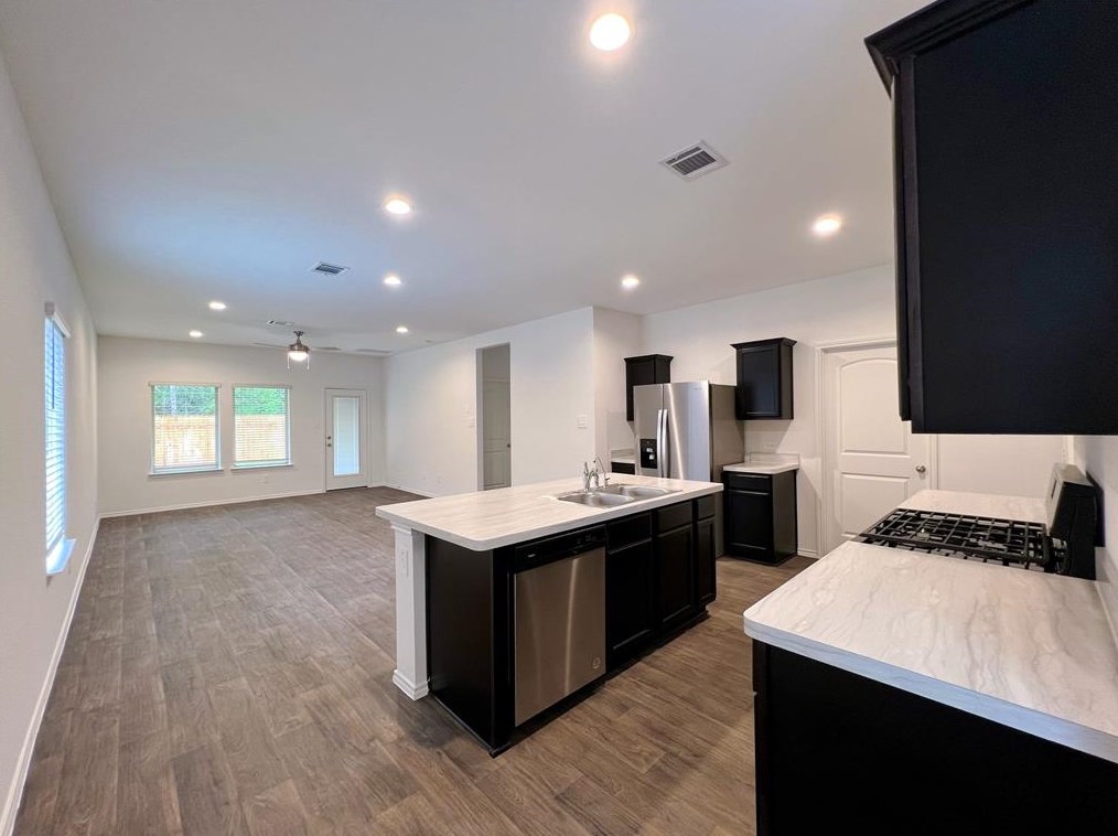 14923 Cypress Holw Dr, Roman Forest, TX 77357