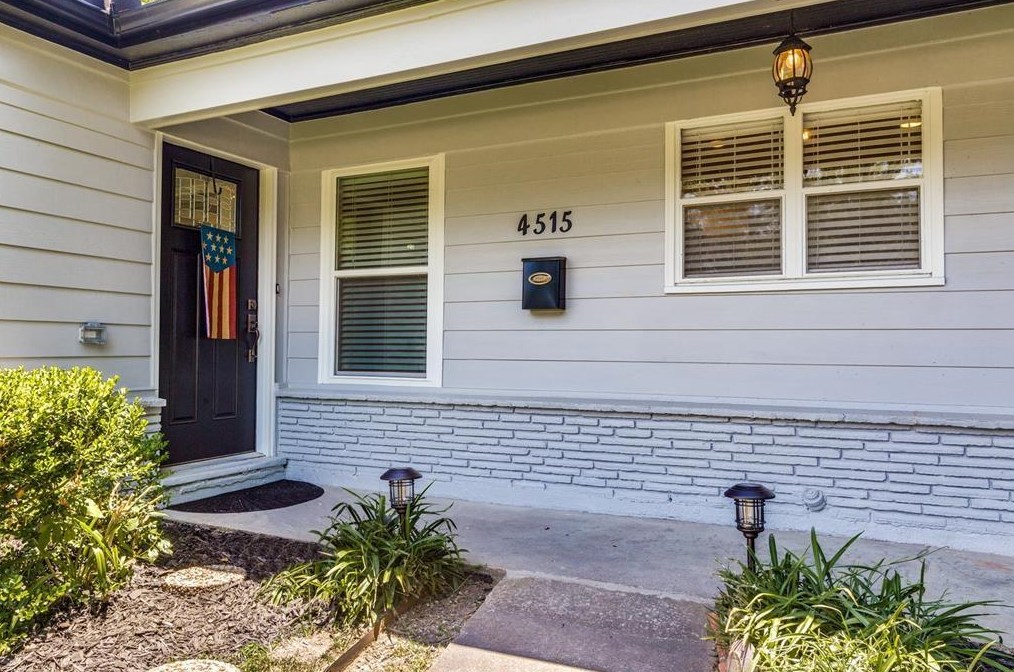 4515 Holly St, Bellaire, TX 77401