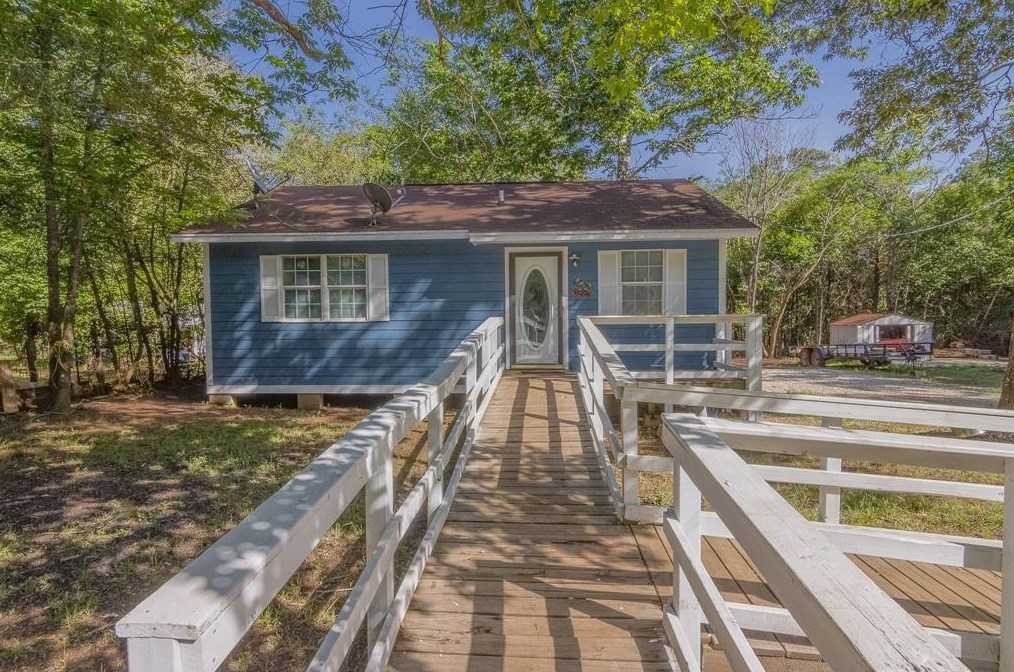 285 Debbies Blvd, Livingston, TX 77351