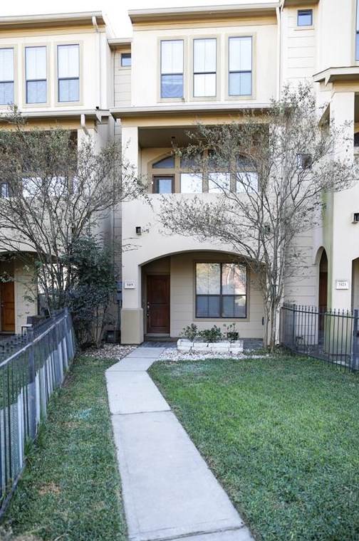 3419 Home St, Houston, TX 77007