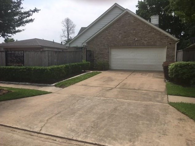 18527 Wood Glen Ln, Houston, TX 77084-3803