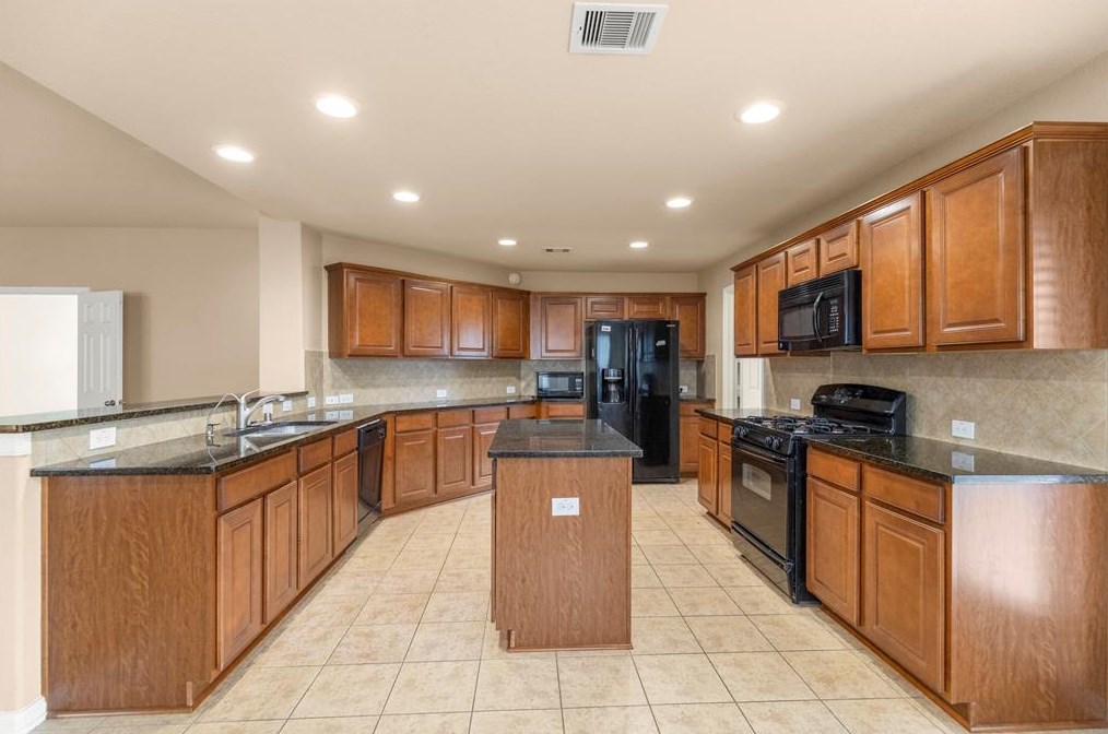 3023 Pathfinders Pass, Spring TX  77373-8637 exterior