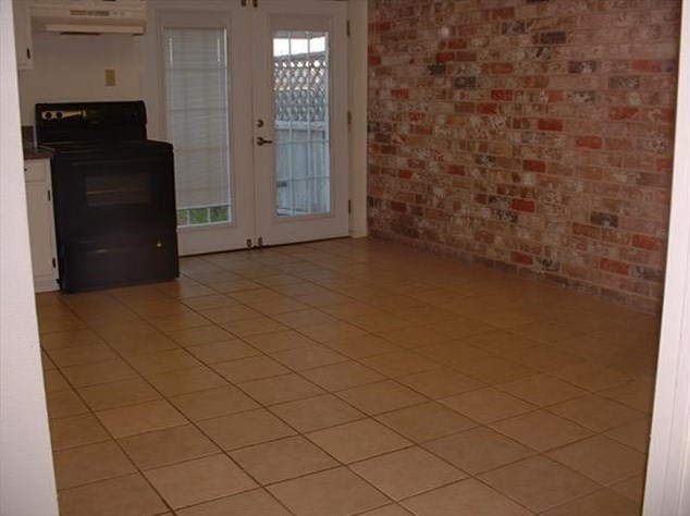 7245 Cook Rd, Houston TX  77072-2231 exterior