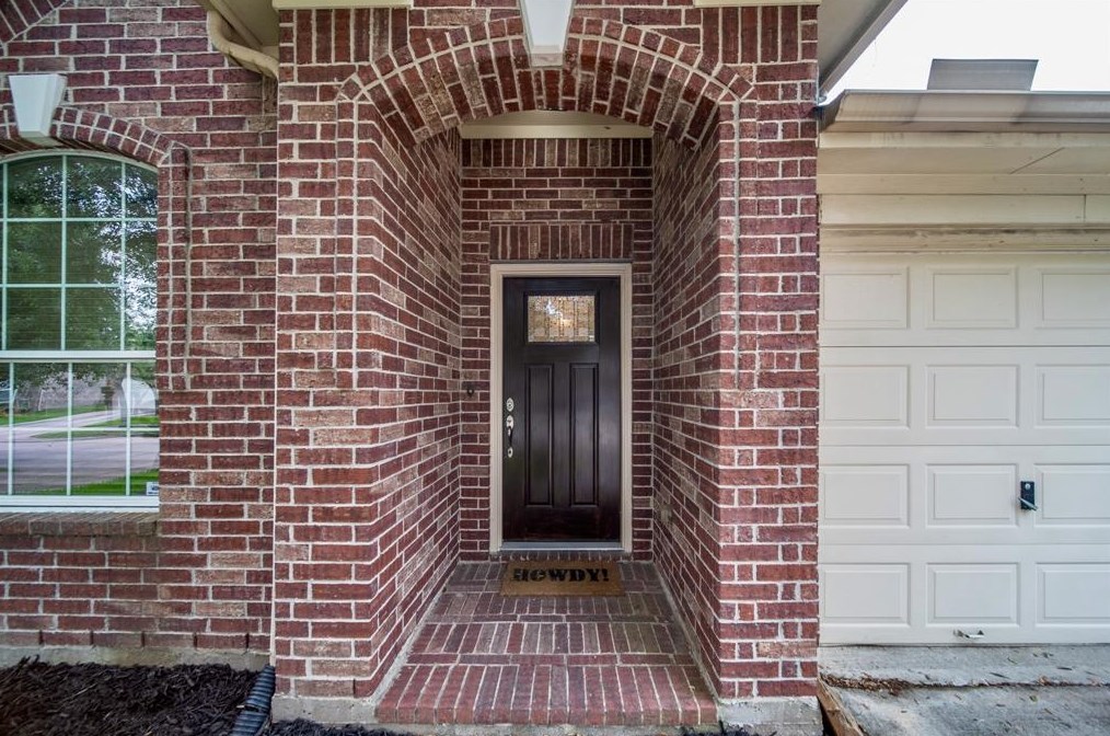 8610 Riverbend Canyon Ln, Houston, TX 77089-2573