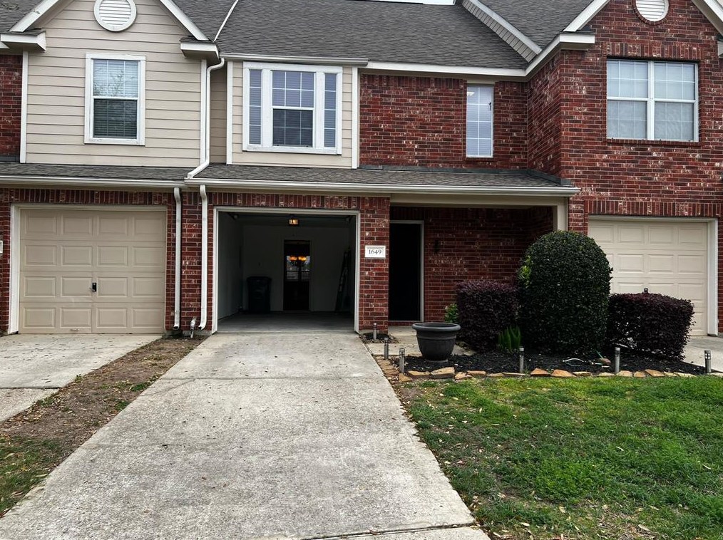 1649 Grable Cove Ln, Spring, TX 77379