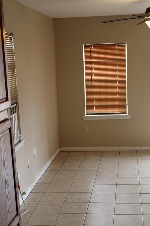 3521 Le Badie St, Houston TX  77026-2630 exterior