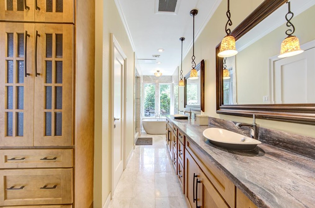 1214 Almond Grove Dr, Houston TX 77077-2505 exterior