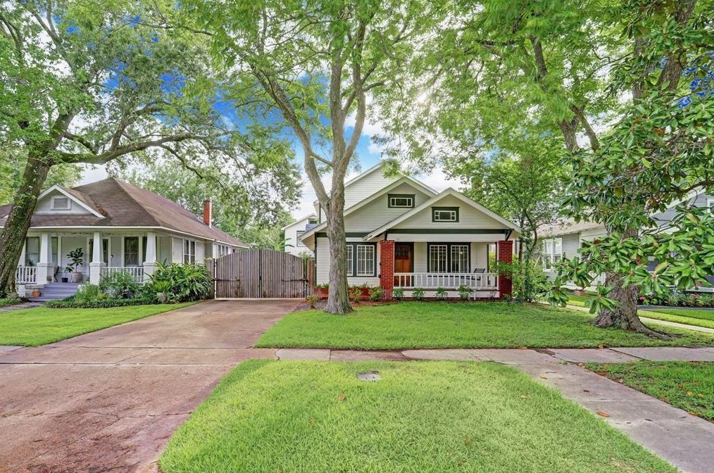 1127 Harvard St, Houston, TX 77008