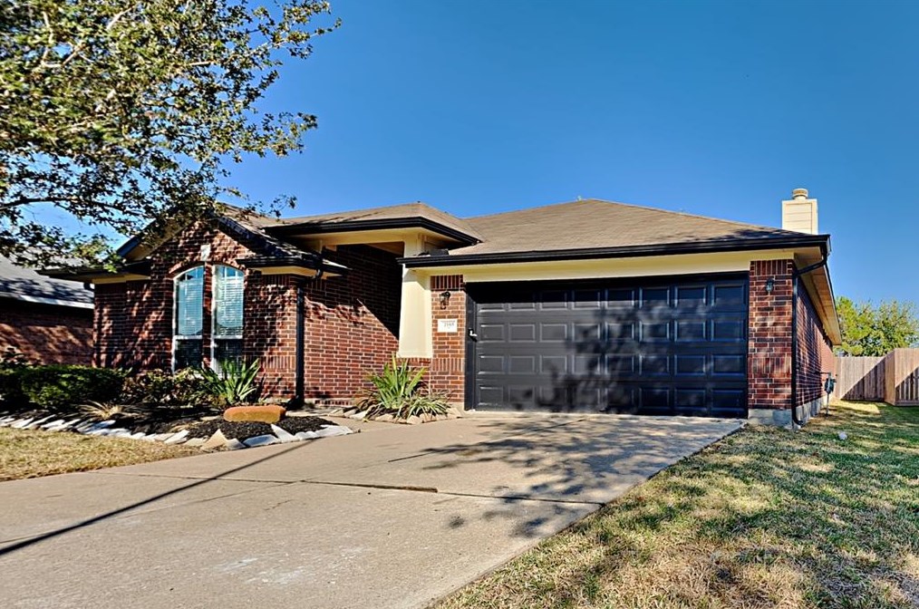 2105 Ripple Bend Ln, Pearland, TX 77581