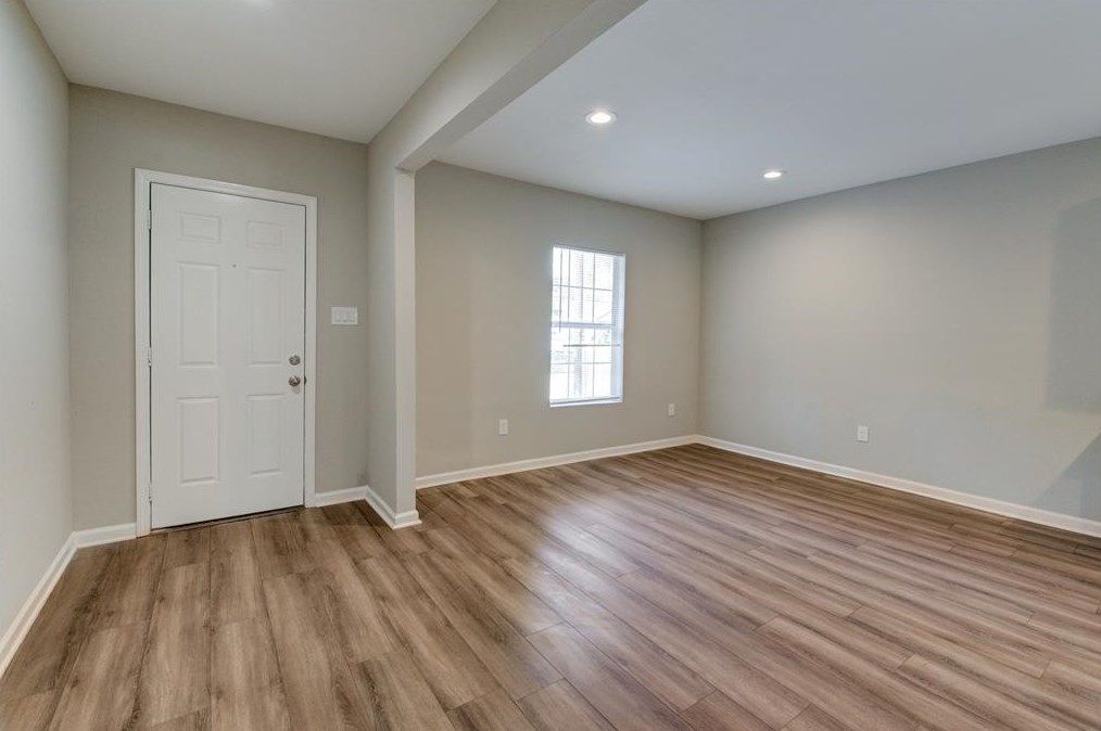 2214 Mckee St, Houston TX  77009-8239 exterior