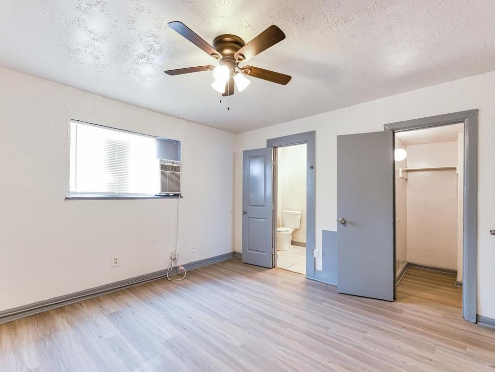 2811 Broad St #24, Houston, TX 77087