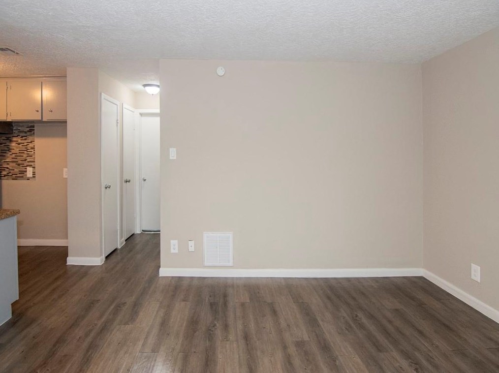 4503 Werner St #14, Houston, TX 77022