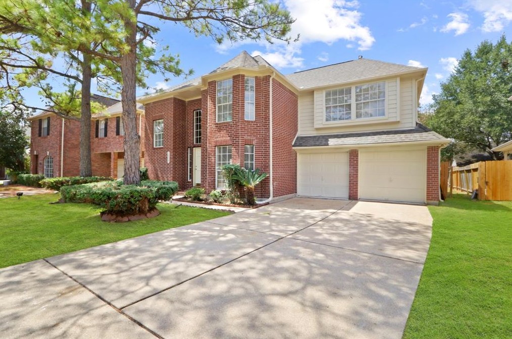 16314 Brush Meadow Ct, Sugar Land, TX 77498-7120