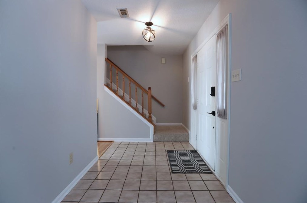 5622 Maple Square Dr, Humble, TX 77339
