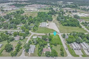 317 Woodson St, Willis, TX 77378 - Photo 10