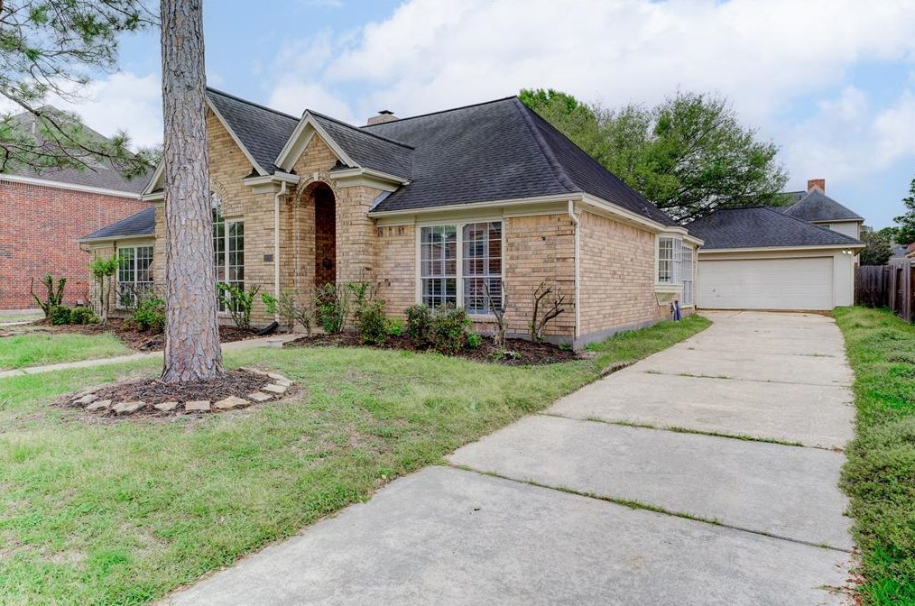 11115 Brook Mill Ct, Houston, TX 77065