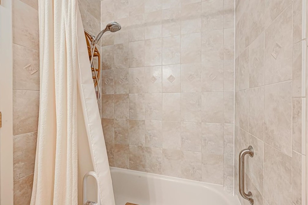 10838 Corona Ln, Houston TX 77072-3253 exterior