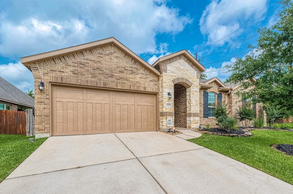 4902 Preserve Park Dr, Spring, TX 77389