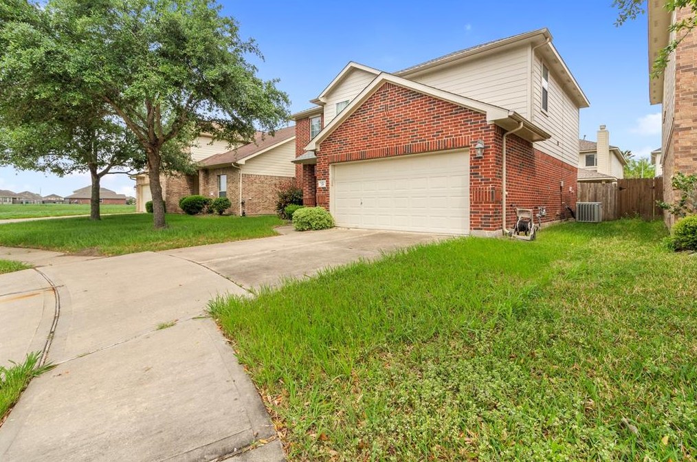 28 Carmel Chase Ct, Manvel, TX 77578