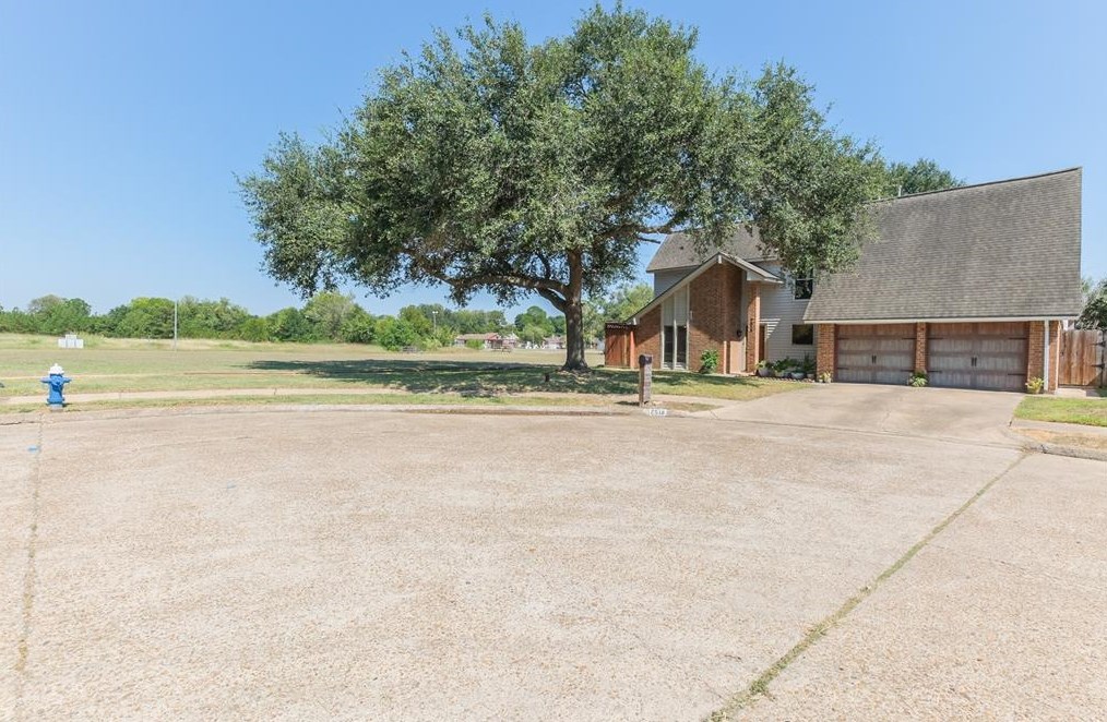 7518 Lemon Tree Cir, Houston, TX 77088-6906