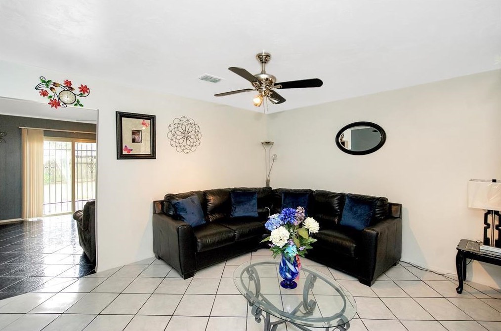 10839 Concho St, Houston, TX 77072