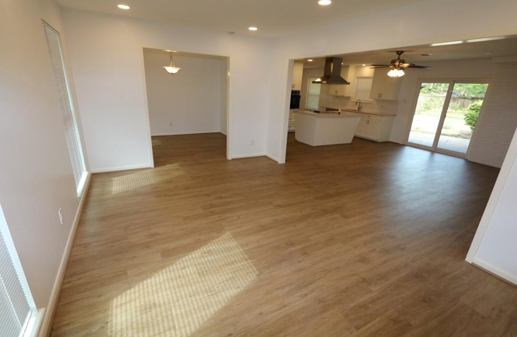 5414 Spellman Rd, Houston, TX 77096