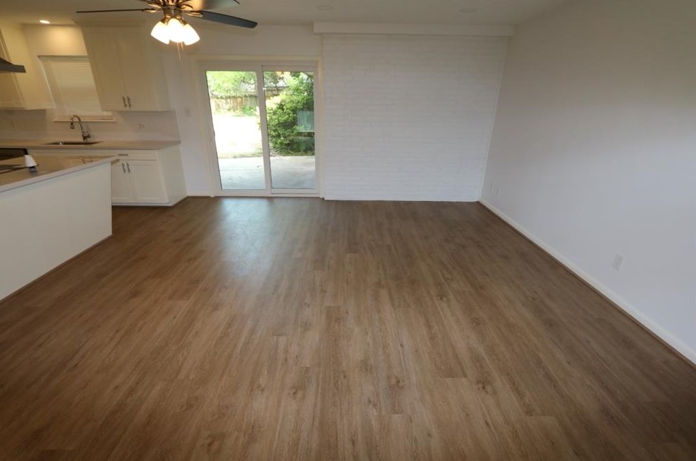 5414 Spellman Rd, Houston TX  77096-6146 exterior