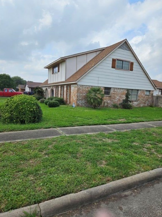 11431 Sagetown Dr, Houston, TX 77089-5113