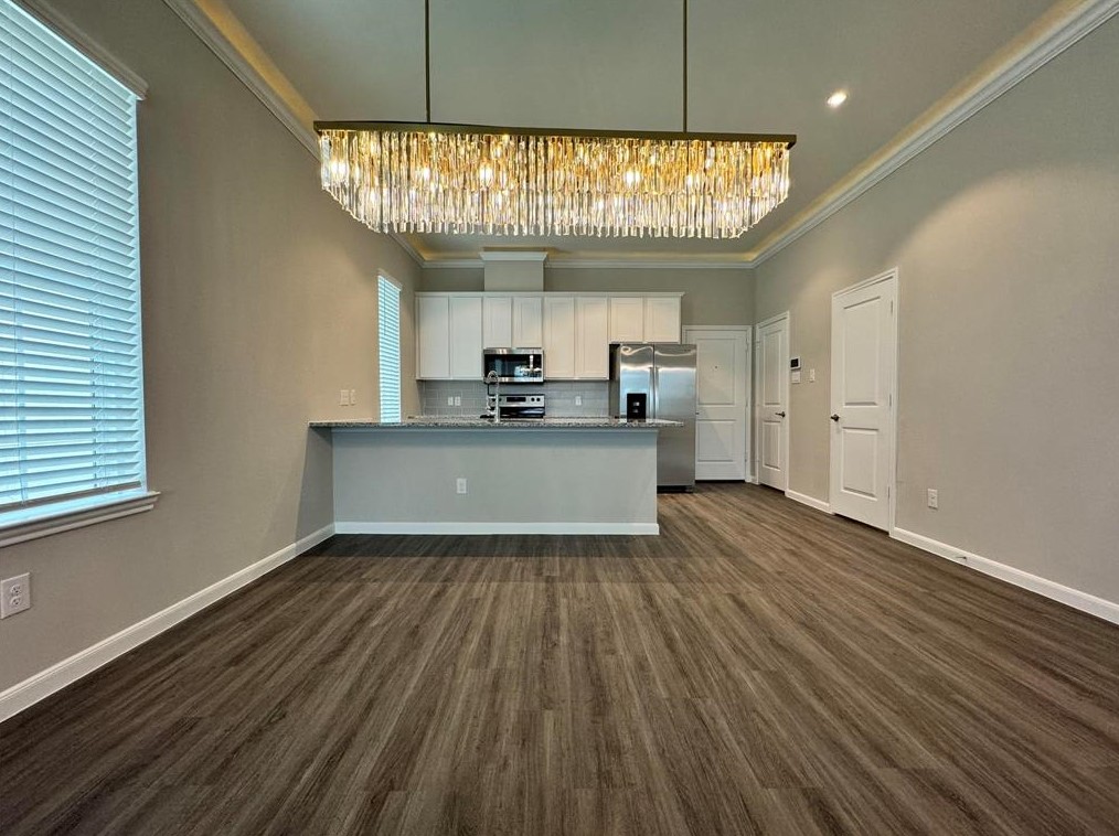 12400 Greens Rd #401, Humble, TX 77346
