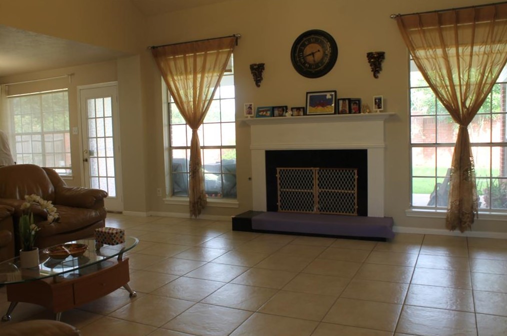 1723 Monvale Ln, Sugar Land, TX 77479