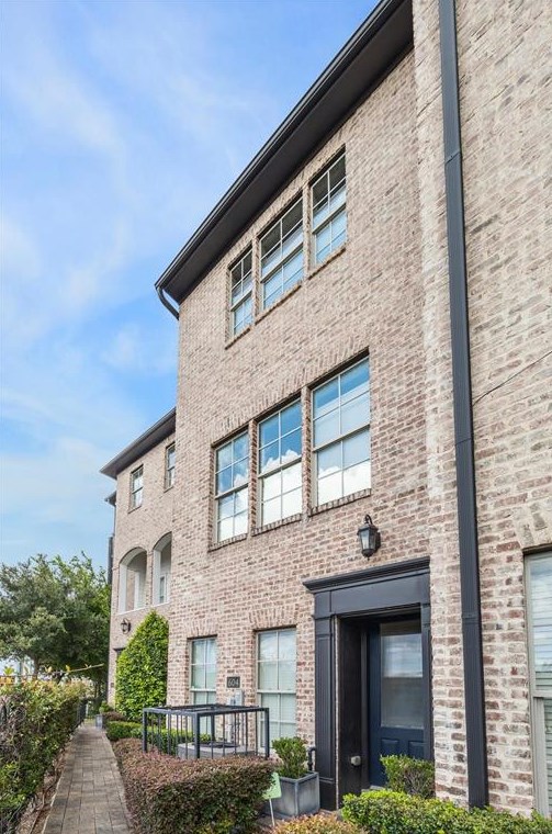 604 Delano St, Houston, TX 77003