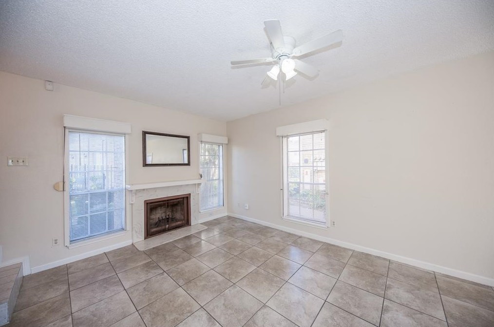 3600 Jeanetta St Apt 901, Houston, TX 77063