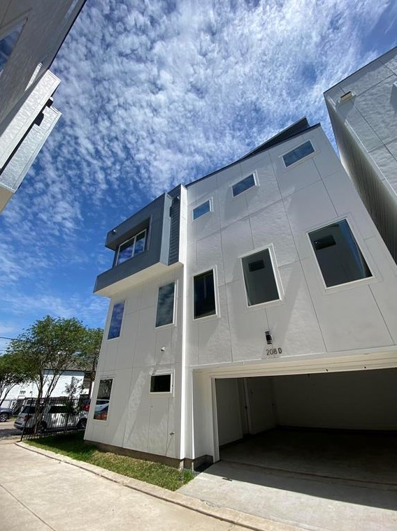 208 N York St #b, Houston, TX 77003