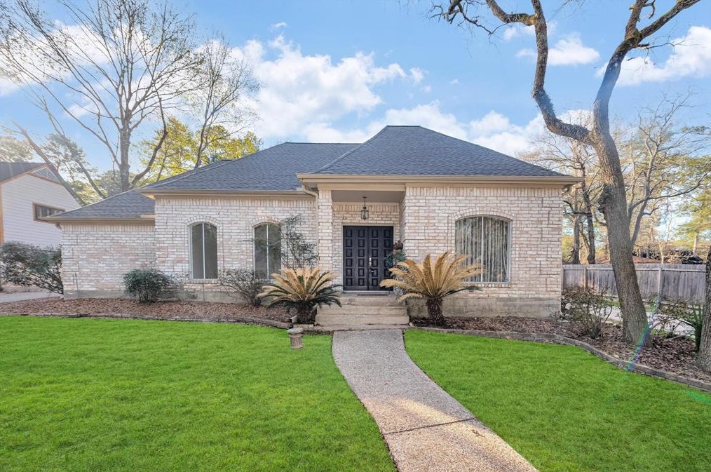 6403 Meadowtrace Dr, Spring, TX 77389-3697