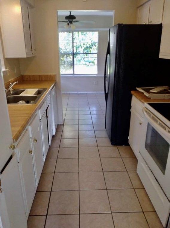 16307 Edgemont Dr, Houston TX  77053-4417 exterior
