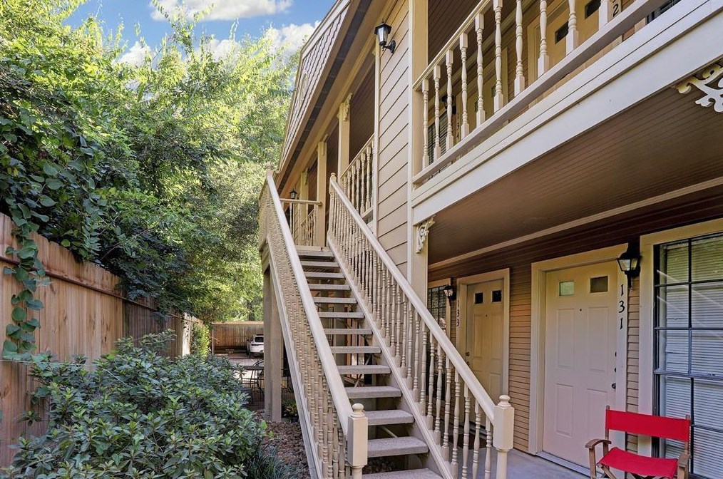 1311 Antoine Dr Apt 132, Houston, TX 77055