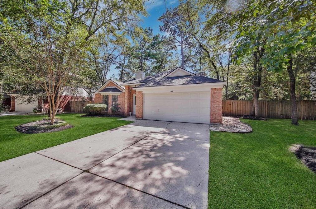 198 Village Knoll Cir, Spring TX  77381-4455 exterior