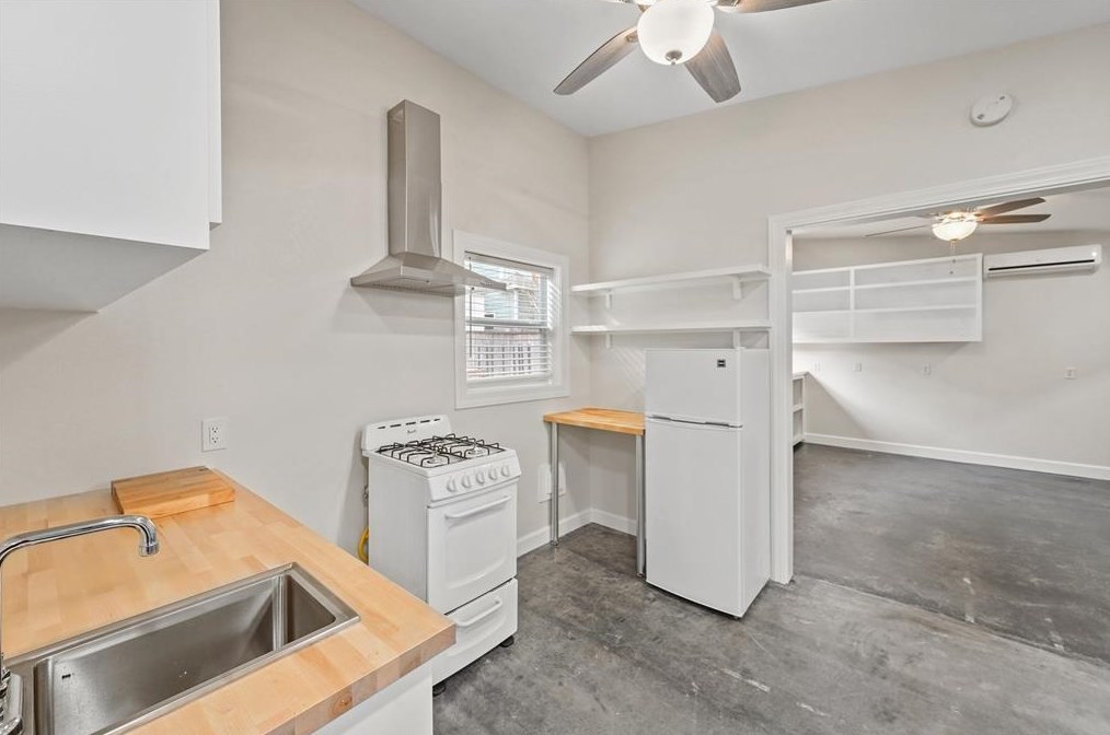 2531 Brinkman St #a, Houston, TX 77008