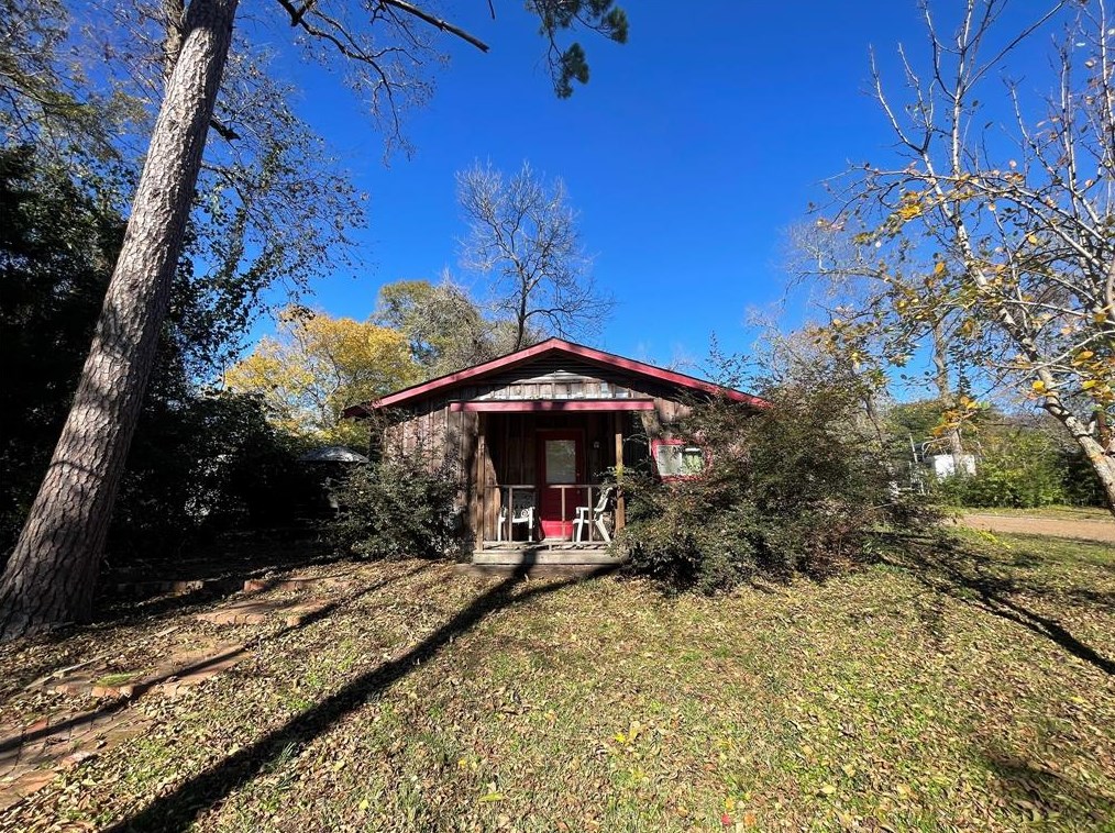 523 Oakhurst Dr, Livingston TX  77351-2821 exterior