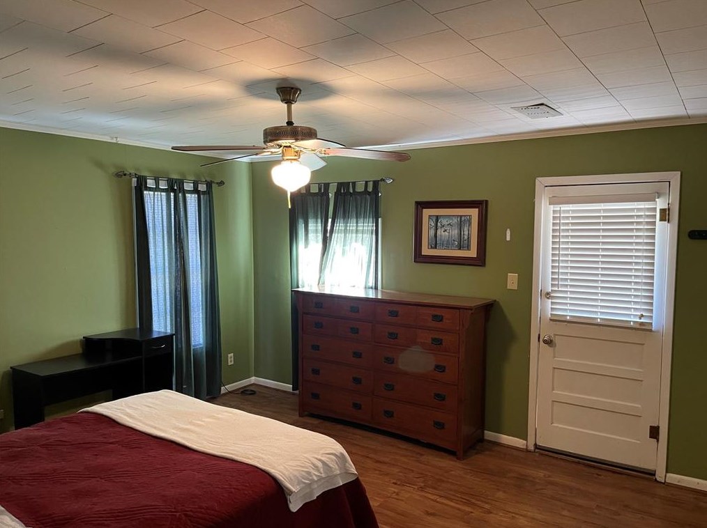 523 Oakhurst Dr, Livingston TX  77351-2825 exterior