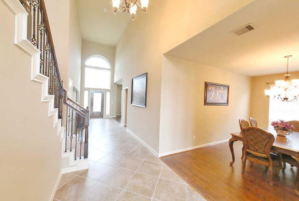 6223 Falling Briar Ln, Sugar Land, TX 77479