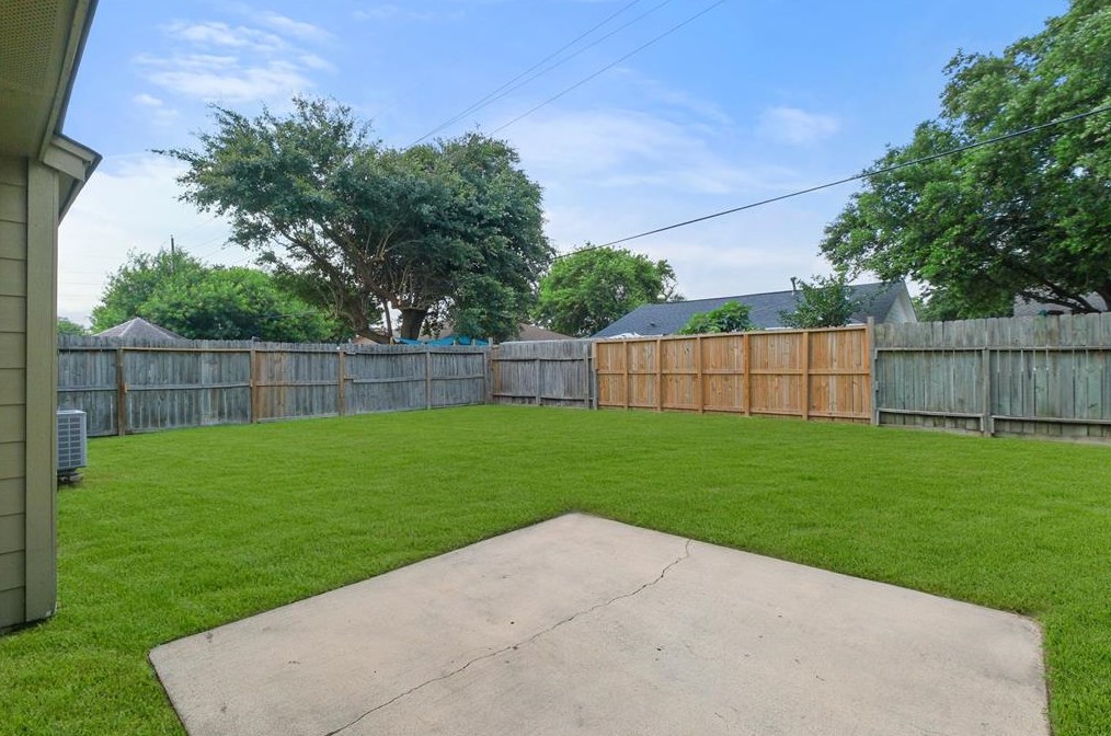 20262 Smithfield Xing Ln, Katy TX  77449-3206 exterior