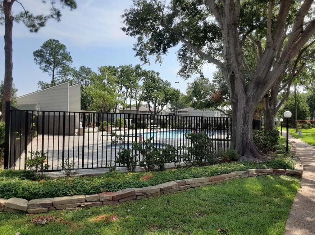 2379 Briarwest Blvd, Houston TX 77077-7604 exterior