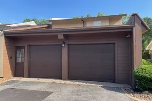 2116 Casa Rio Cir, Dickinson, TX 77539 - Photo 2