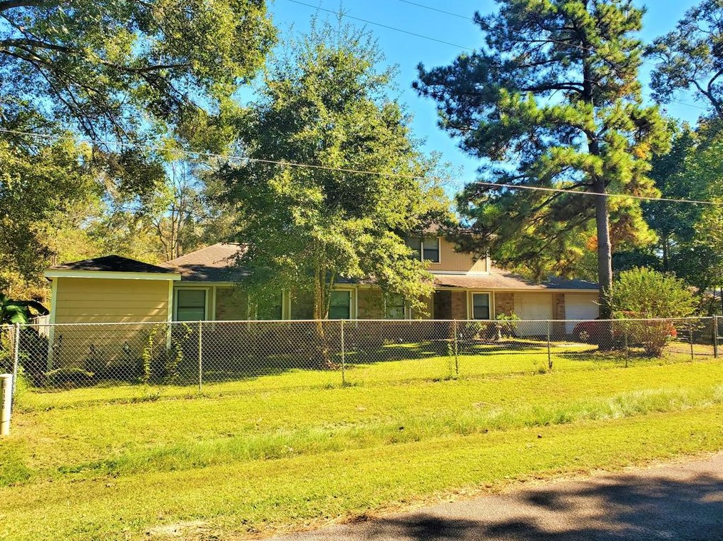 19657 Maple Ln, Roman Forest, TX 77357-7069